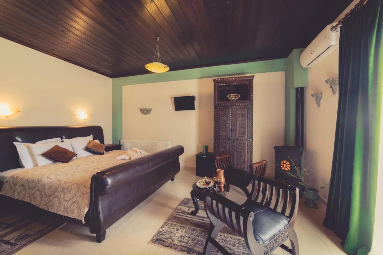 Paroraia Hotel Angistron Luaran gambar